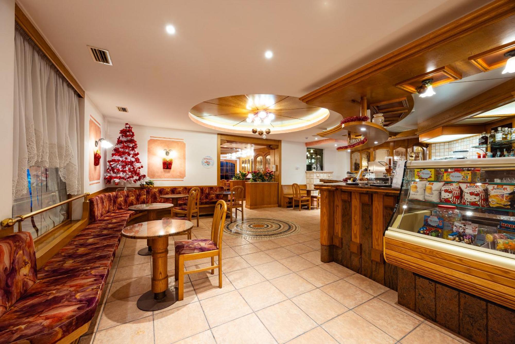 Ciccio Family Hotel Polsa Di Брентоніко Екстер'єр фото